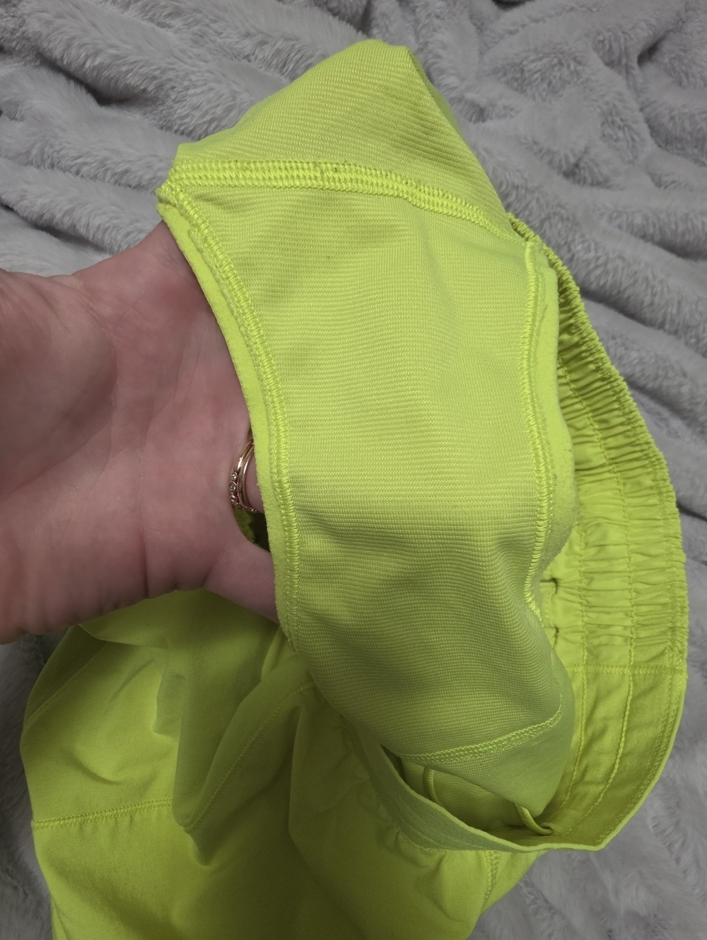 Lululemon Hotty Hot Shorts Neon Yellow Size 6 Lined - Picture 6 of 10